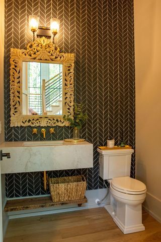 496 Commonwealth Road, Mount Pleasant, SC 29466