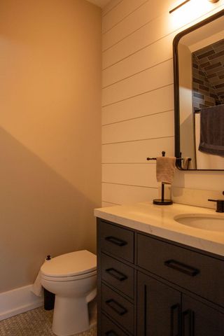 496 Commonwealth Road, Mount Pleasant, SC 29466