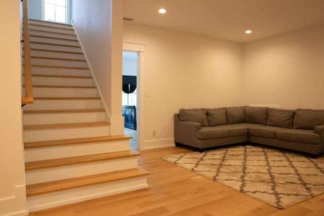 496 Commonwealth Road, Mount Pleasant, SC 29466