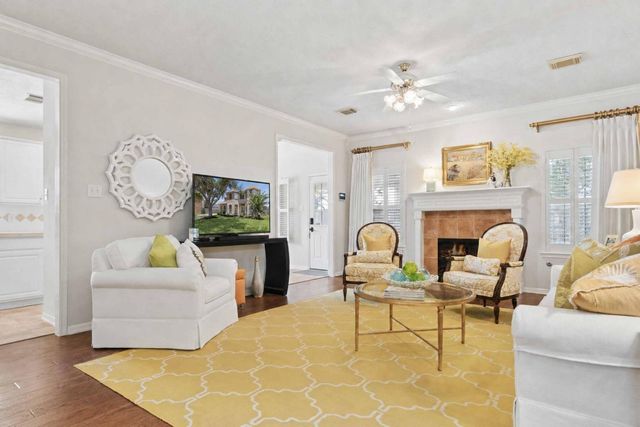 4306 Green Tree Court, Pasadena, TX 77505