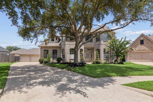 4306 Green Tree Court, Pasadena, TX 77505