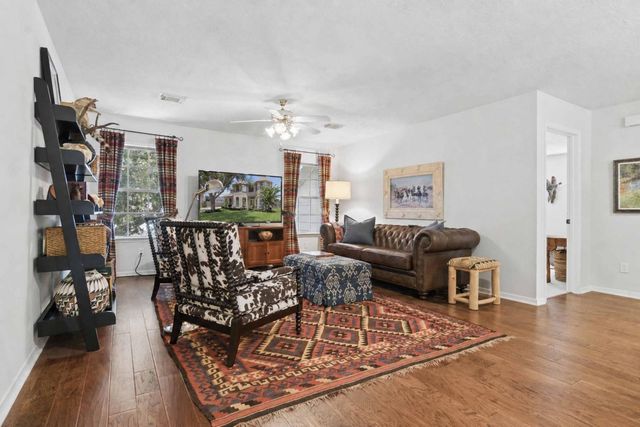 4306 Green Tree Court, Pasadena, TX 77505