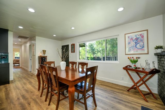 8635 Winding Way, Fair Oaks, CA 95628