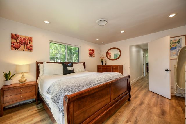 8635 Winding Way, Fair Oaks, CA 95628