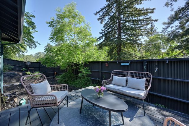 8635 Winding Way, Fair Oaks, CA 95628