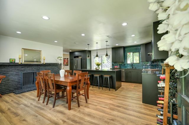 8635 Winding Way, Fair Oaks, CA 95628