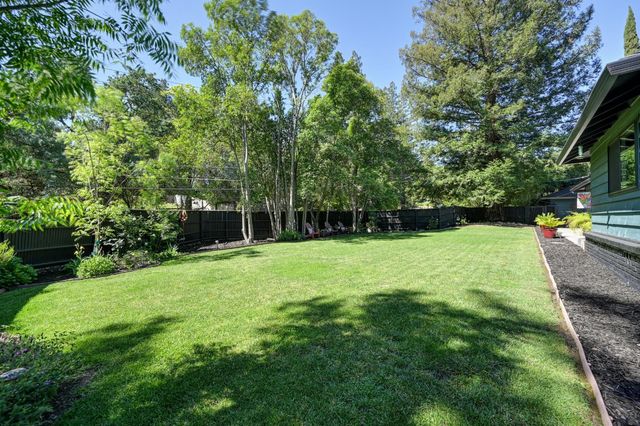8635 Winding Way, Fair Oaks, CA 95628