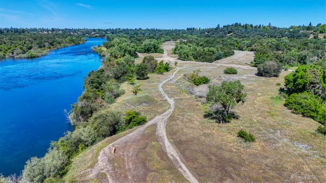 8635 Winding Way, Fair Oaks, CA 95628