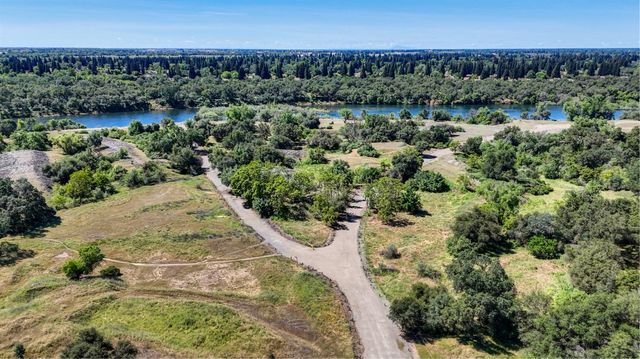8635 Winding Way, Fair Oaks, CA 95628