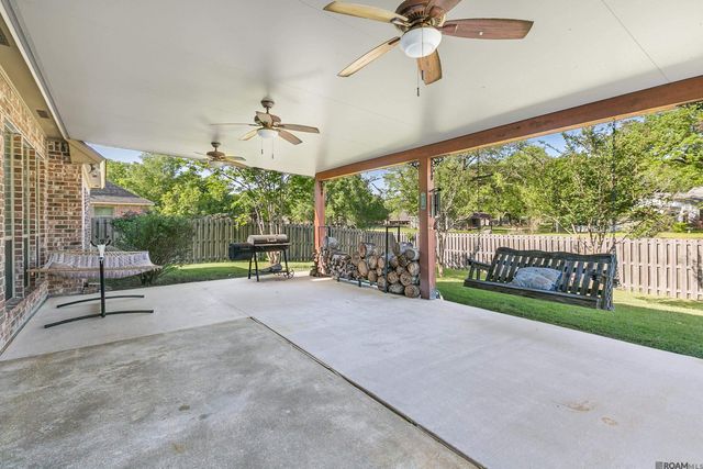 24929 Plantation Lake Ave, Denham Springs, LA 70726