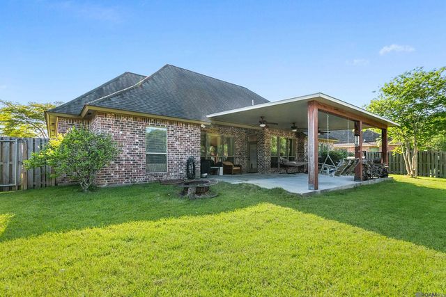 24929 Plantation Lake Ave, Denham Springs, LA 70726