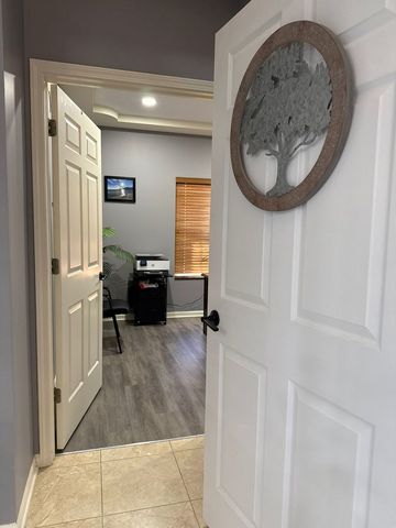 70 McDonald Avenue, Joliet, IL 60431