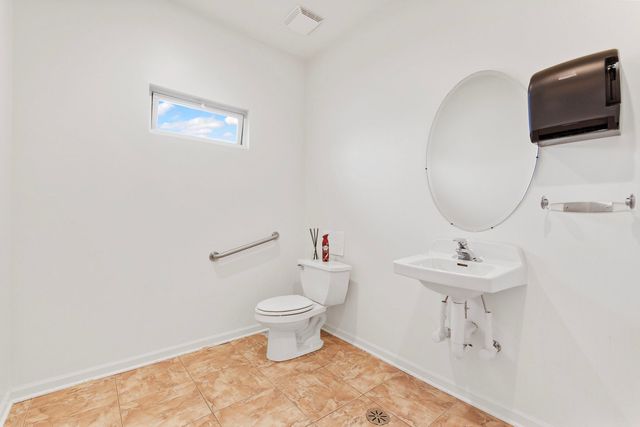 70 McDonald Avenue, Joliet, IL 60431