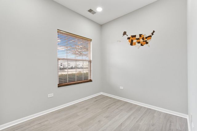 70 McDonald Avenue, Joliet, IL 60431