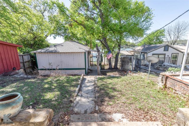 8425 County Road 464, Brownwood, TX 76801