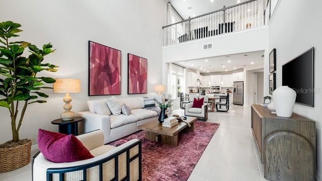 11400 STRONG STEM ROW, San Antonio, FL 33576