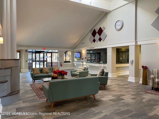 880A Winchester Court, Manchester, NJ 08759