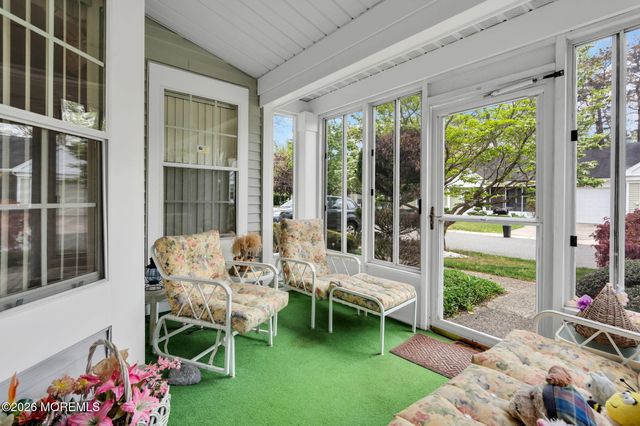 880A Winchester Court, Manchester, NJ 08759