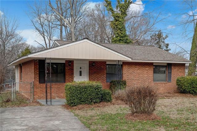 2202 Willow Road, Greensboro, NC 27406