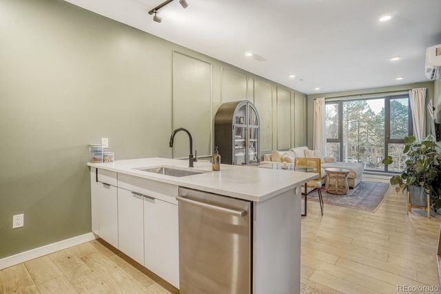 1601 Park Avenue 304, Denver, CO 80218