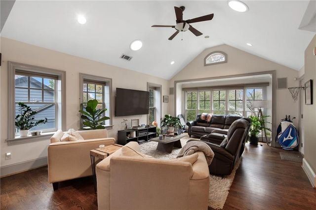 451 Hascall NW Road, Atlanta, GA 30309