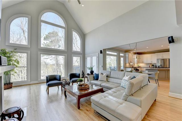 330 Mistwater Trace, Alpharetta, GA 30022