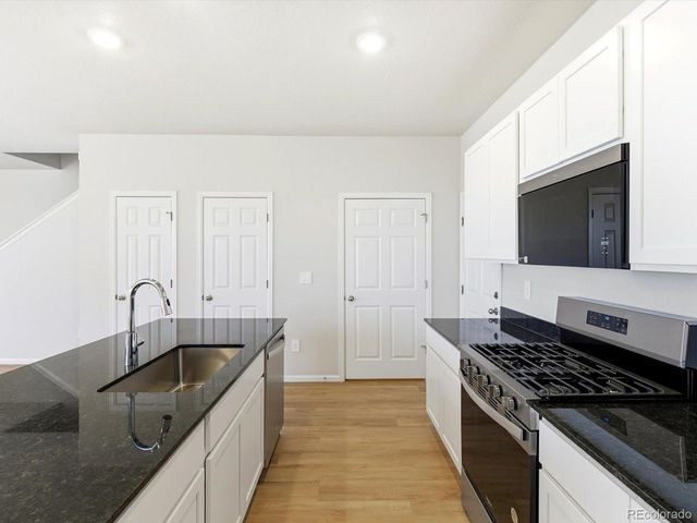 1596 Riverplace Dr 5, Windsor, CO 80550