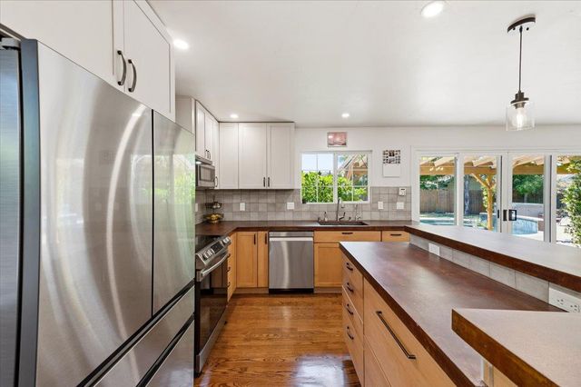 7104 Willey Way, Carmichael, CA 95608