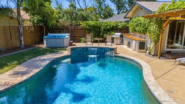 7104 Willey Way, Carmichael, CA 95608