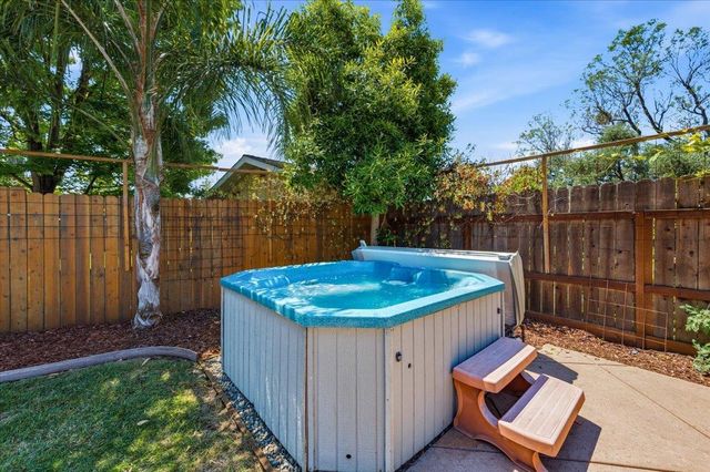 7104 Willey Way, Carmichael, CA 95608