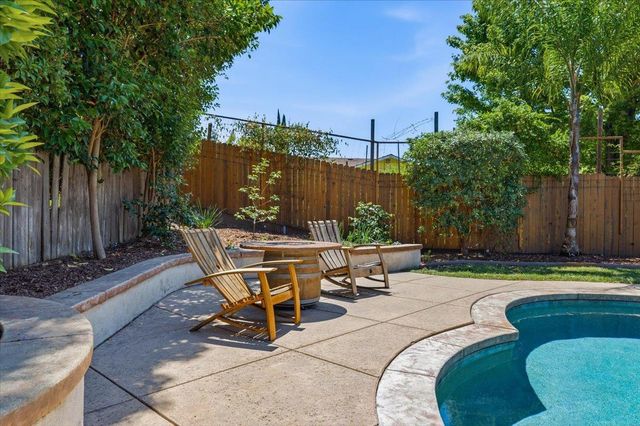 7104 Willey Way, Carmichael, CA 95608