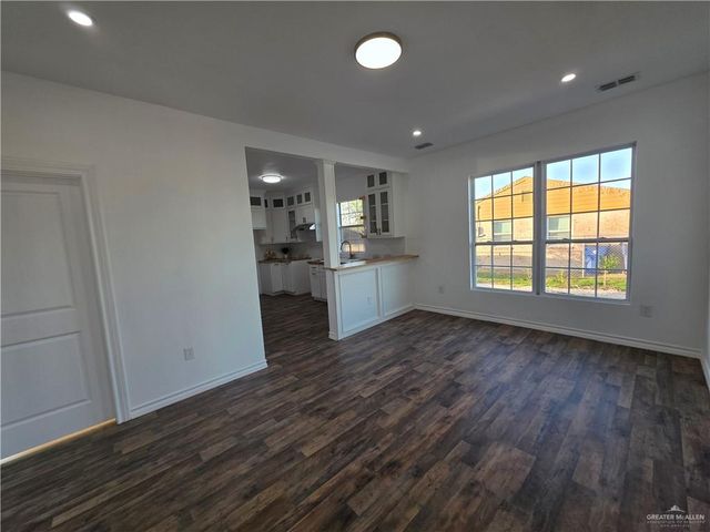 721 S Vermont Avenue, Mercedes, TX 78570