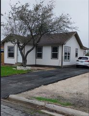 721 S Vermont Avenue, Mercedes, TX 78570