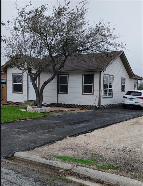 721 S Vermont Avenue, Mercedes, TX 78570