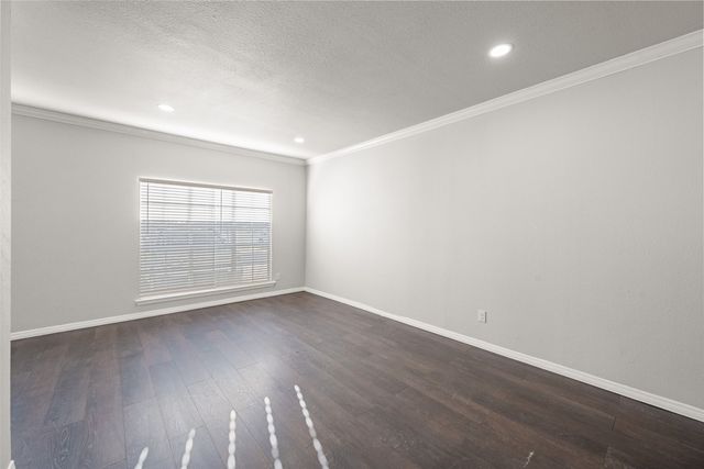 4420 Harlanwood Drive 131, Fort Worth, TX 76109