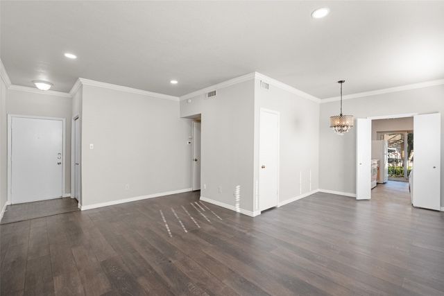 4420 Harlanwood Drive 131, Fort Worth, TX 76109