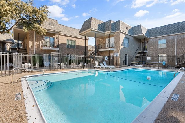 4420 Harlanwood Drive 131, Fort Worth, TX 76109