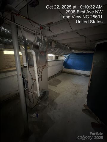 2908 1st Avenue NW, Hickory, NC 28601