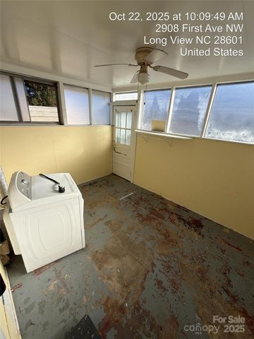 2908 1st Avenue NW, Hickory, NC 28601