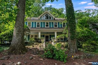 52 Warfield Street, Montclair, NJ 07043