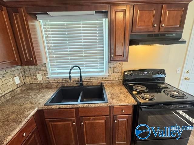 2849 Greenside Drive NW, Huntsville, AL 35816