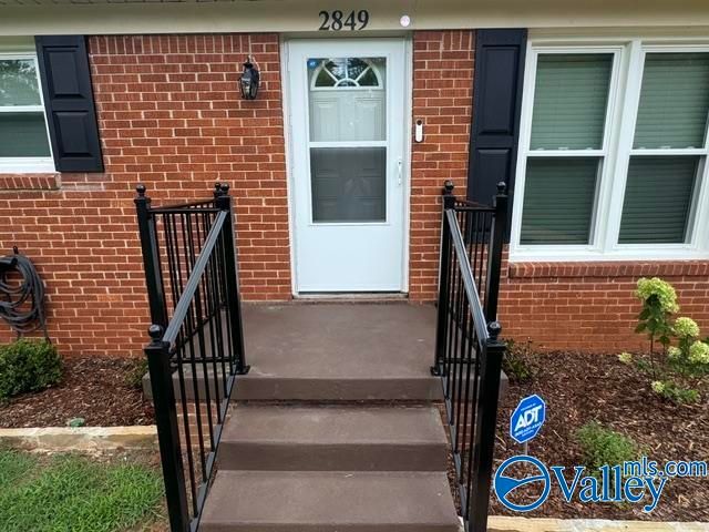 2849 Greenside Drive NW, Huntsville, AL 35816