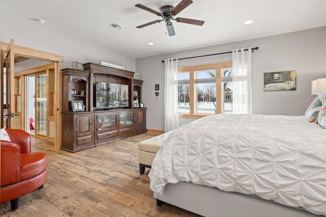 4303 44th Street S, Fargo, ND 58104