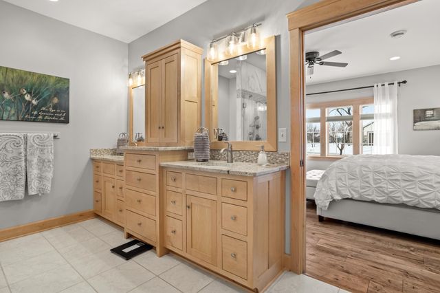 4303 44th Street S, Fargo, ND 58104