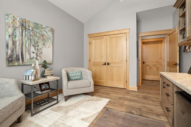 4303 44th Street S, Fargo, ND 58104