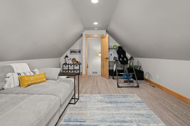 4303 44th Street S, Fargo, ND 58104