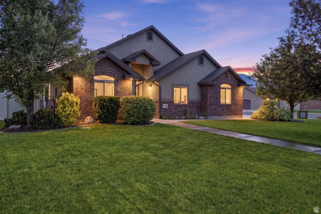 Image 1 of property listing at 2766 W 2125 N, Plain City, UT 84404