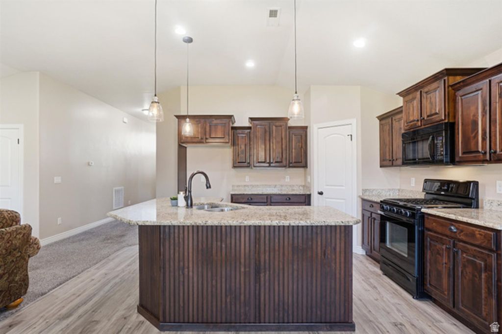 Image 11 of property listing at 2766 W 2125 N, Plain City, UT 84404
