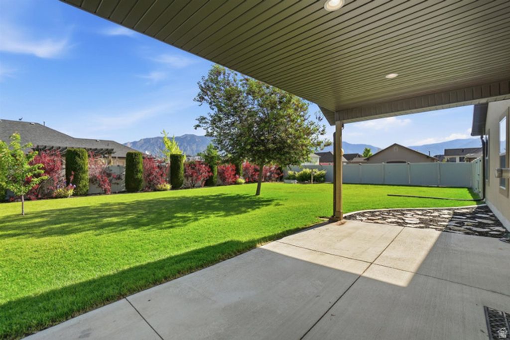 Image 27 of property listing at 2766 W 2125 N, Plain City, UT 84404