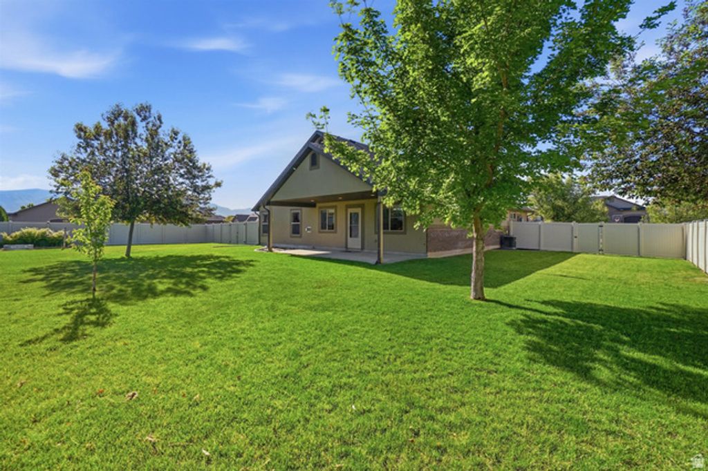 Image 29 of property listing at 2766 W 2125 N, Plain City, UT 84404
